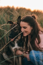 Andrej Medveď - Takto Lenka pomohla svojmu psíkovi, keď kríval, s Lactoferinom pure.
