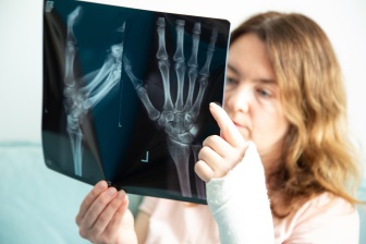 Andrej Medveď - Bielkoviny sú kľúčom k prevencii osteoporózy a zdravým kostiam